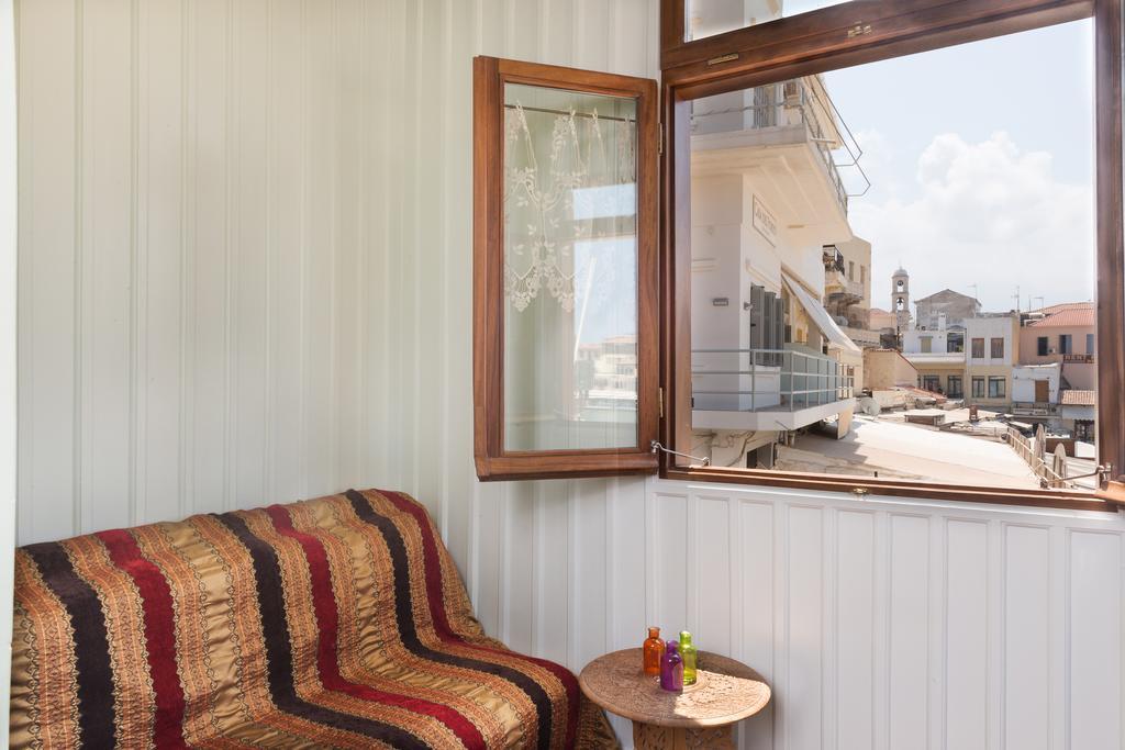 Plaza Apartment Ханья Экстерьер фото